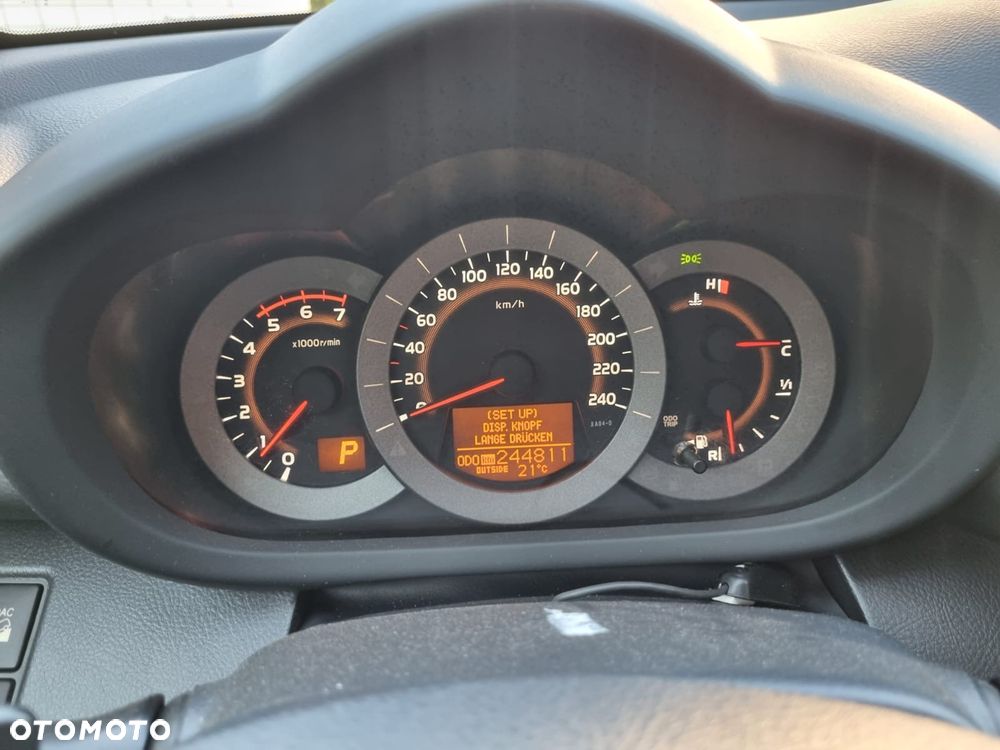 Toyota RAV4 2.2 D-4D 4x4 Automatik Edition S - 18