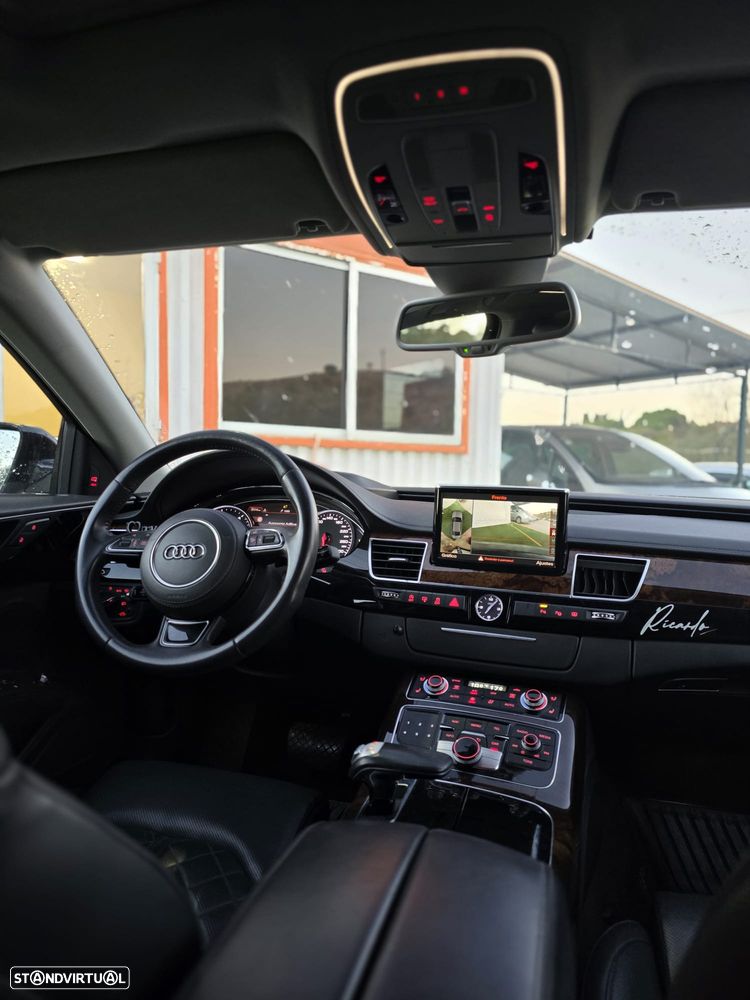 Audi A8 - 7
