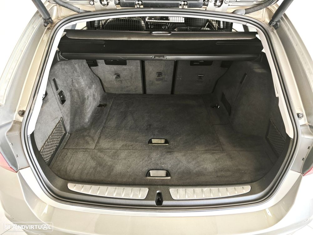 BMW 318 d Touring Line Luxury - 56