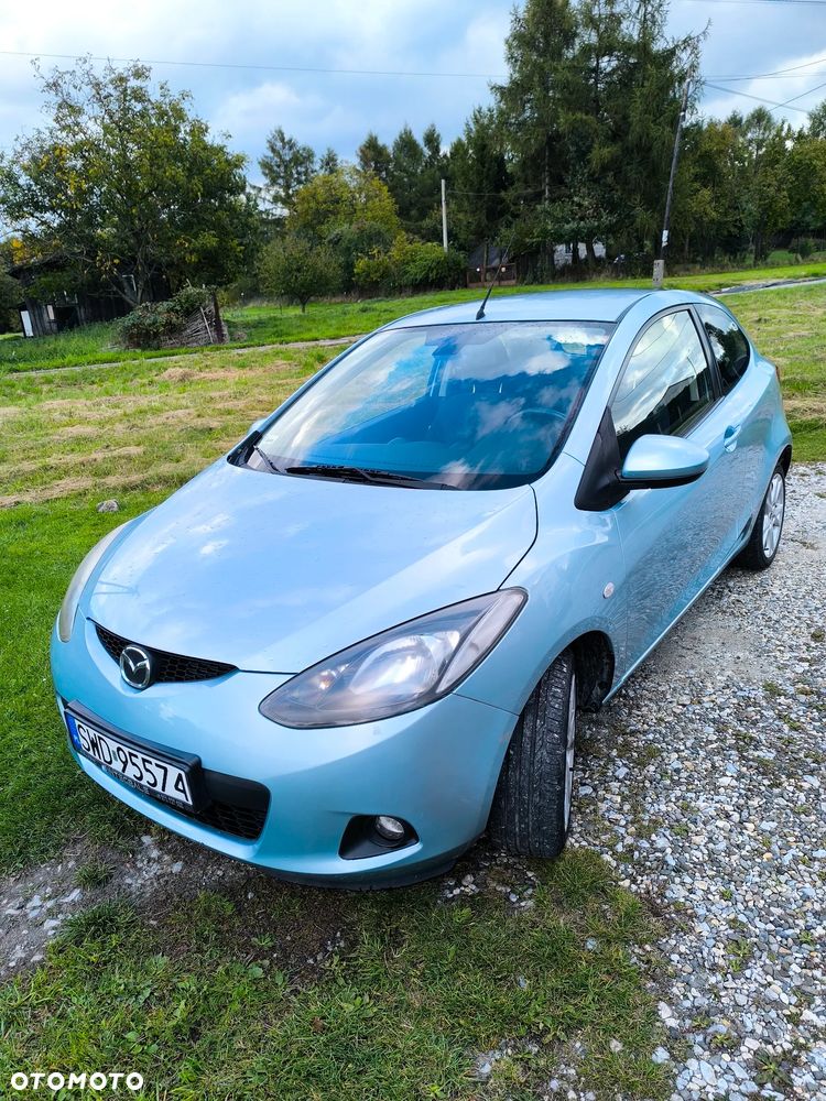 Mazda 2 2008 photo 2