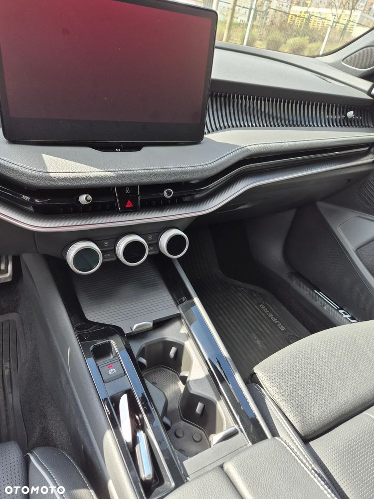 Skoda Superb 2.0 TSI Sportline DSG - 13