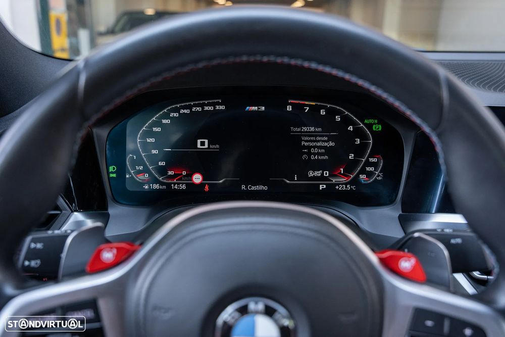 BMW M3 Competition xDrive - 33