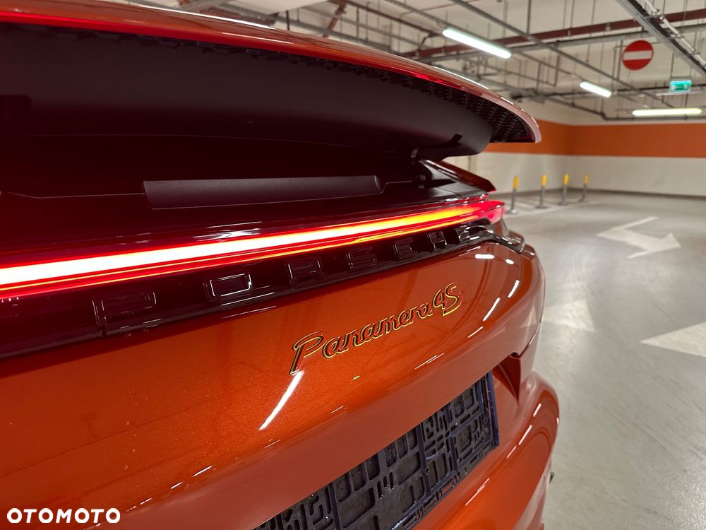 Porsche Panamera 4S E-Hybrid - 12