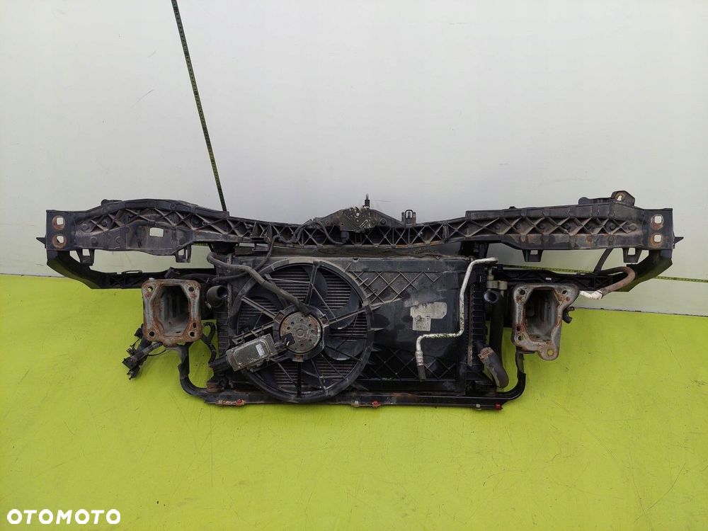 Pas przedni z chłodnicami kompletny Ford Focus Mk2 04-07 PRZED LIFT 2,0 B - 4