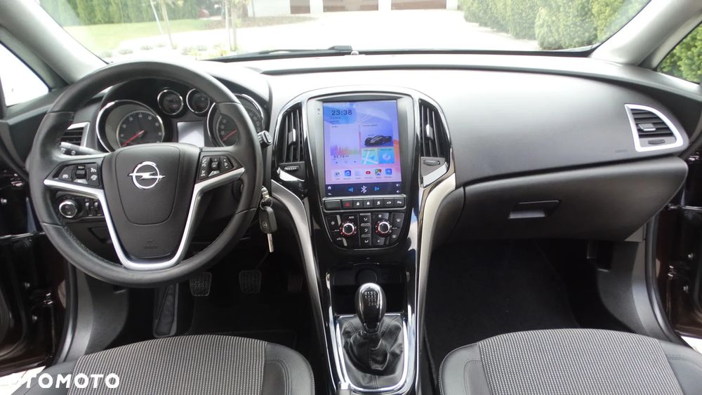 Opel Astra 1.4 Turbo Cosmo - 21