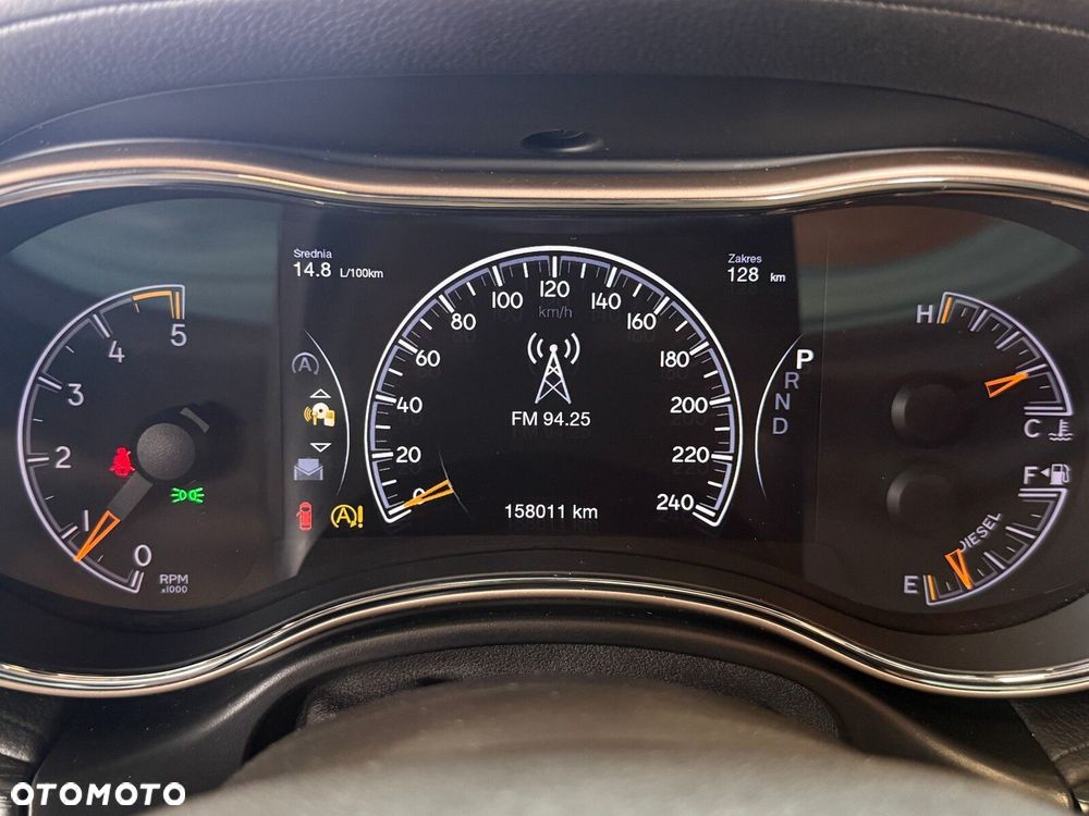 Jeep Grand Cherokee - 40