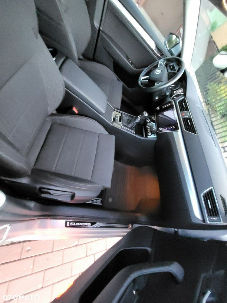 Skoda Superb 1.5 TSI ACT Ambition - 8