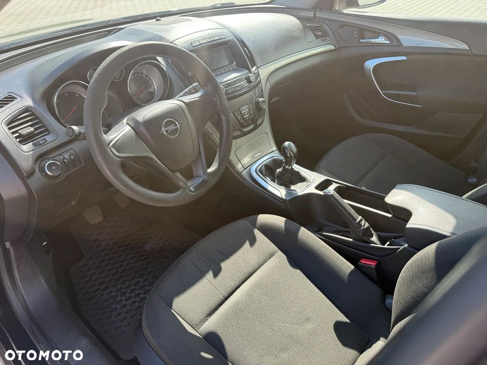 Opel Insignia 2.0 CDTI - 12