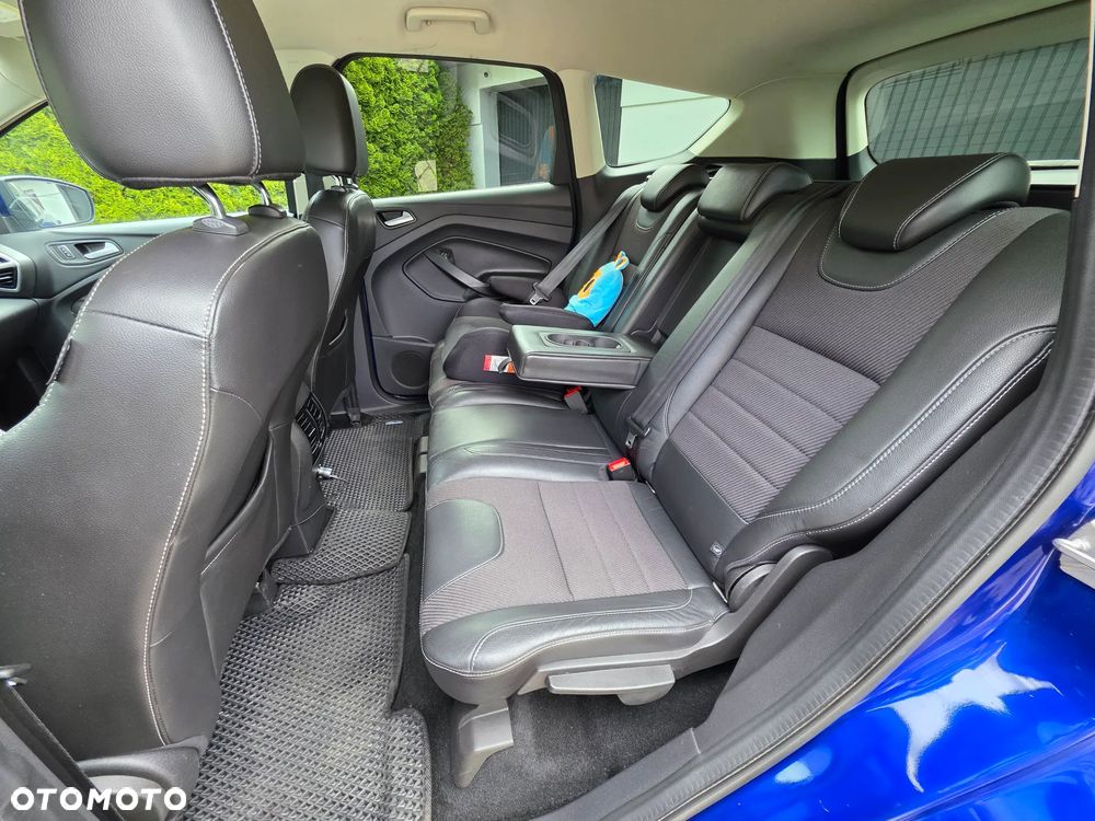 Ford Kuga 2.0 TDCi 4x4 Titanium - 6