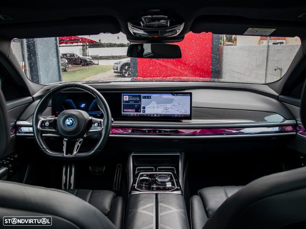 BMW i7 eDrive50 Pack Desportivo M Pro - 29