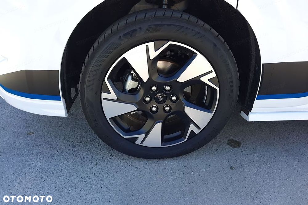Ford Tourneo Custom - 7