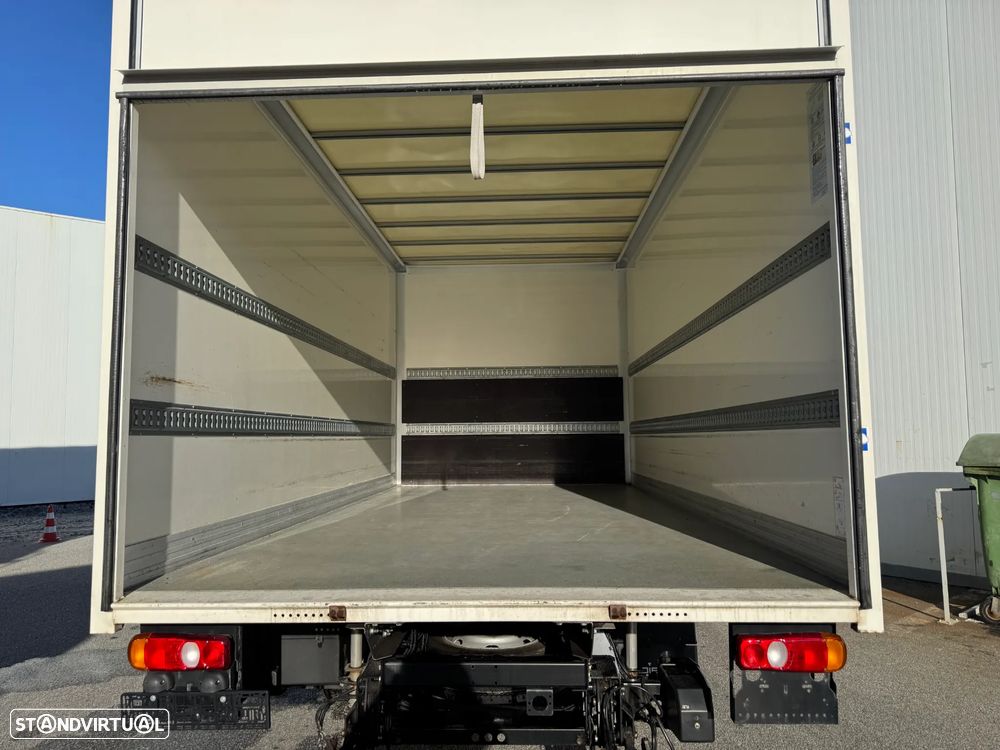 Mitsubishi FUSO CANTER 7C15 - 12