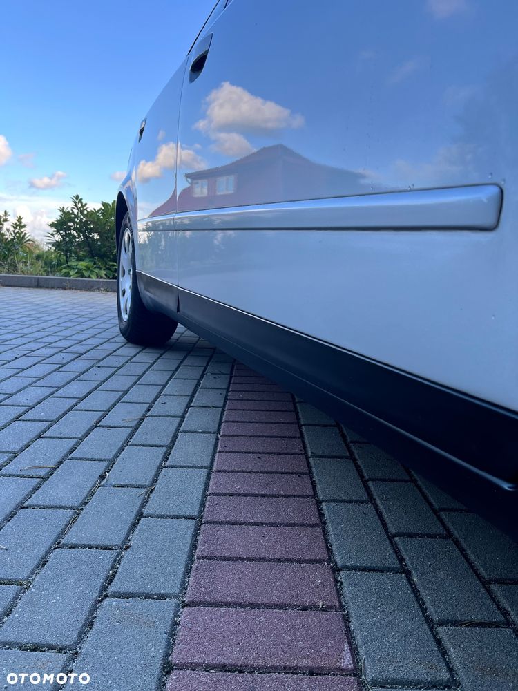 Audi A4 Limousine - 12