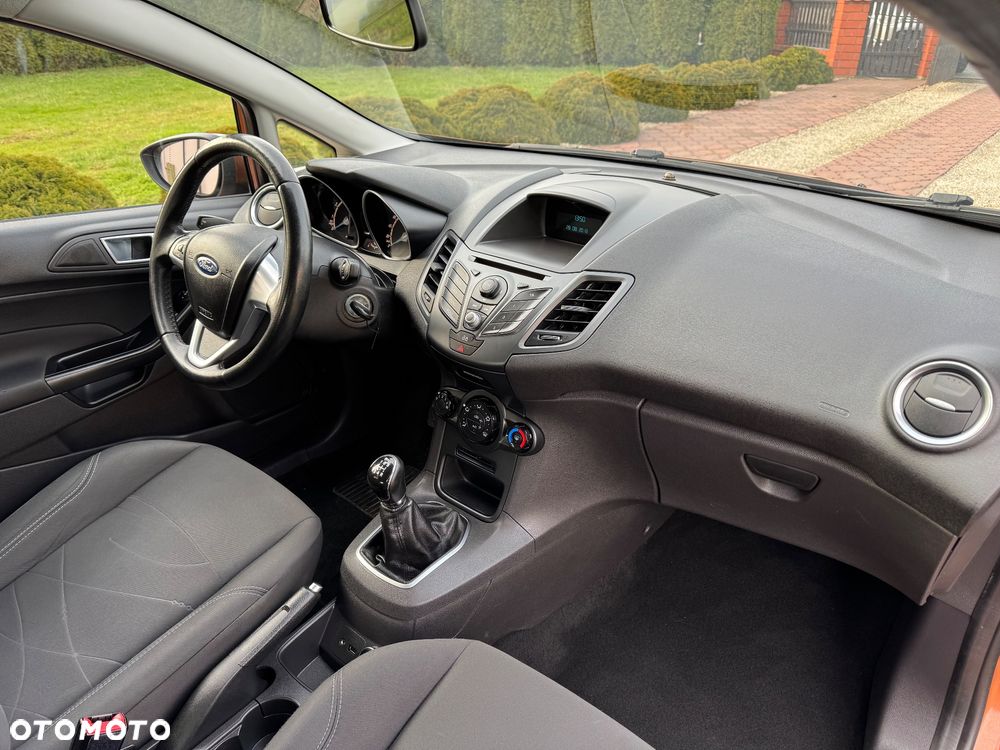 Ford Fiesta 1.0 Celebration - 16