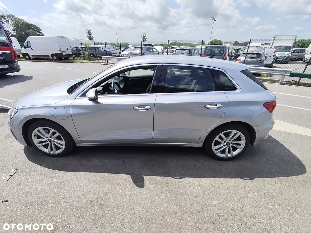 Audi A3 Sportback 1.4 TFSI e-tron Ambition - 17