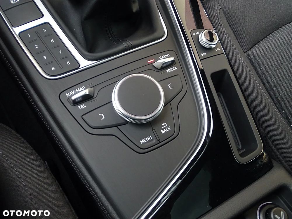 Audi A4 Avant 1.4 TFSI design - 34