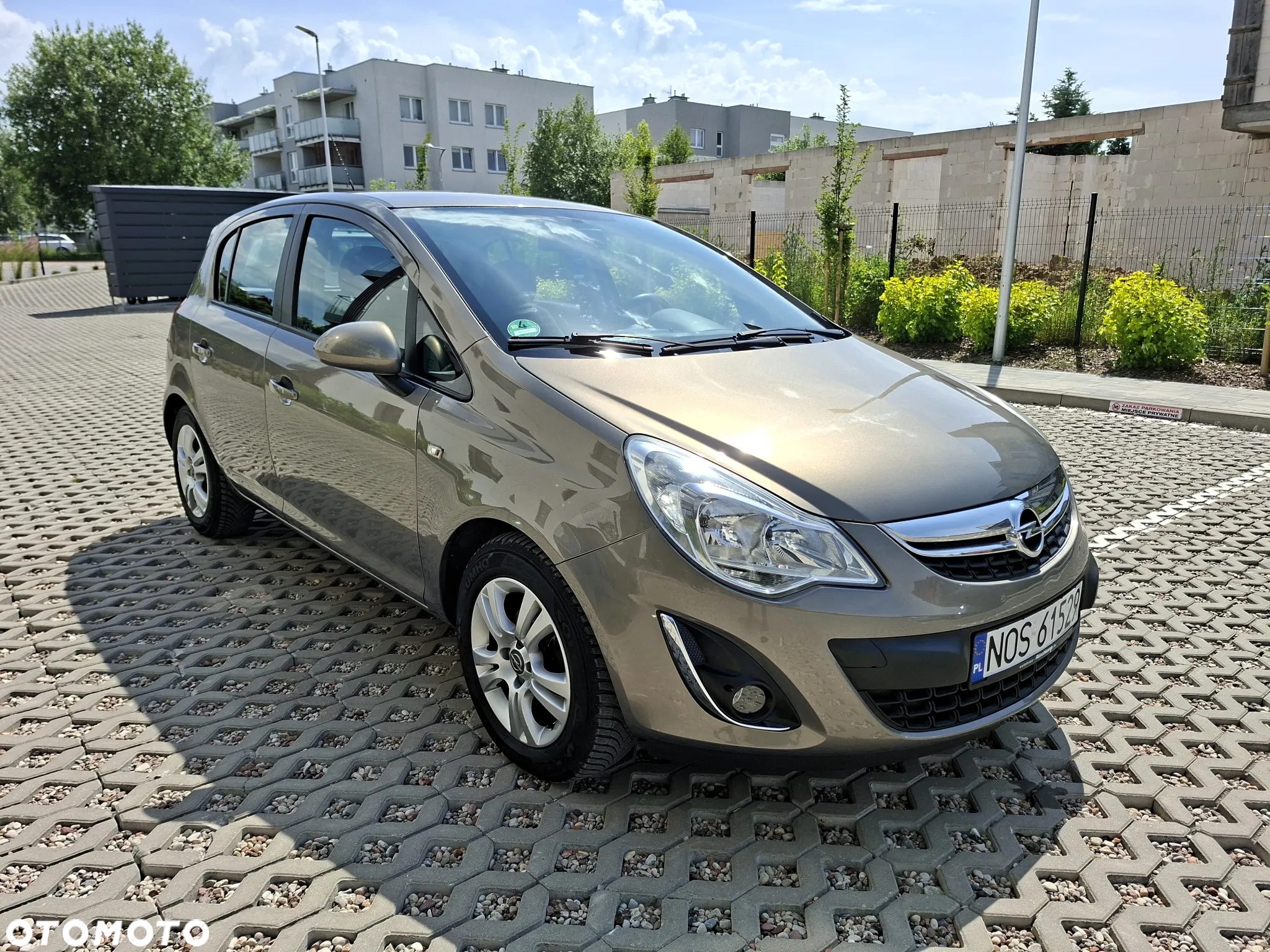 Opel Corsa 1.2 16V Edition / Active - 6