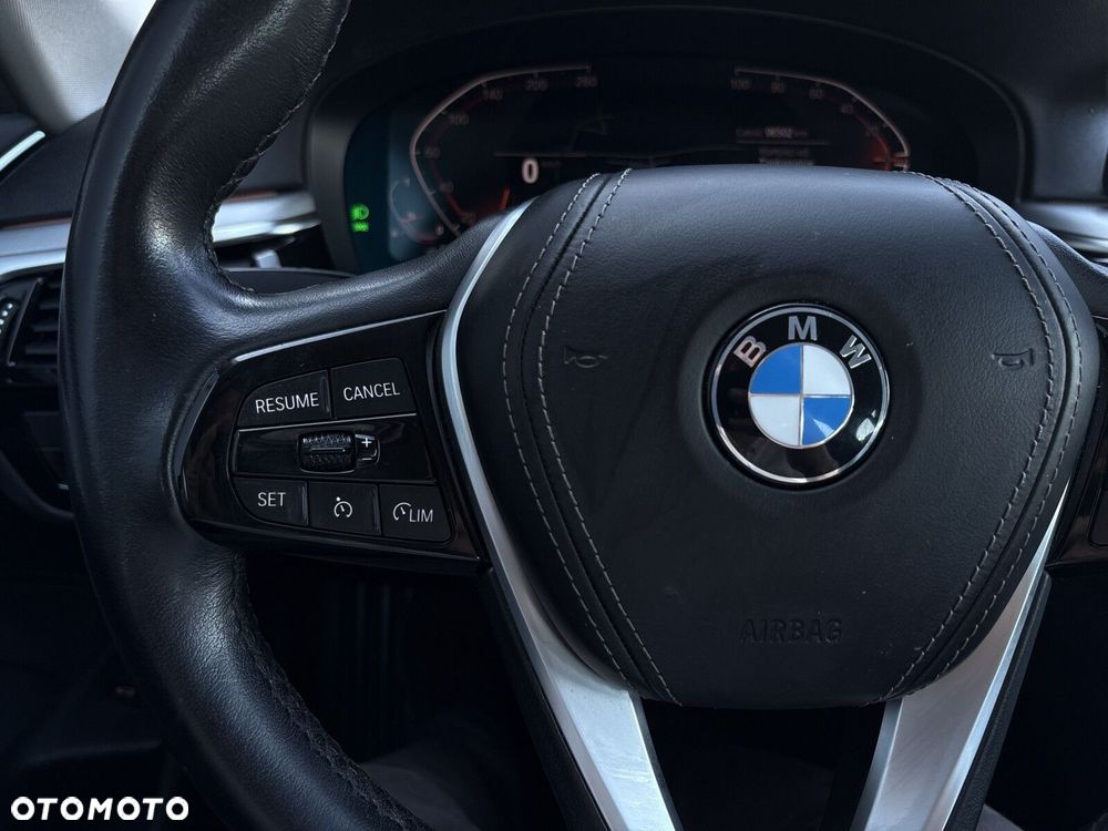 BMW Seria 5 - 17