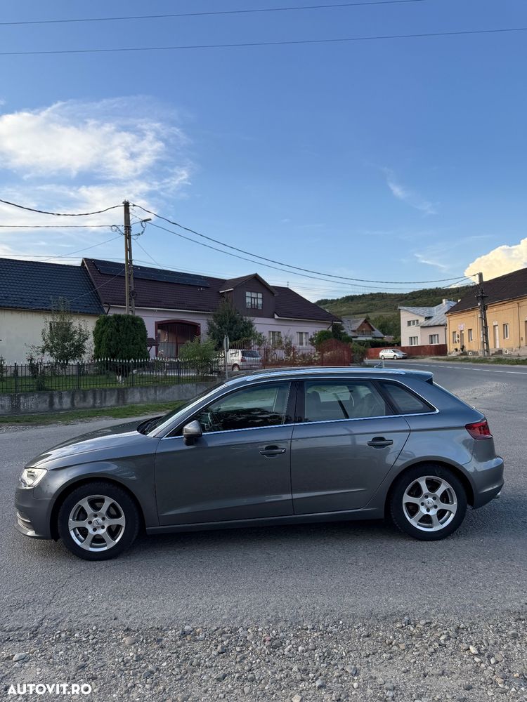 Audi A3 2.0 TDI Sportback (clean diesel) S tronic Ambition - 4
