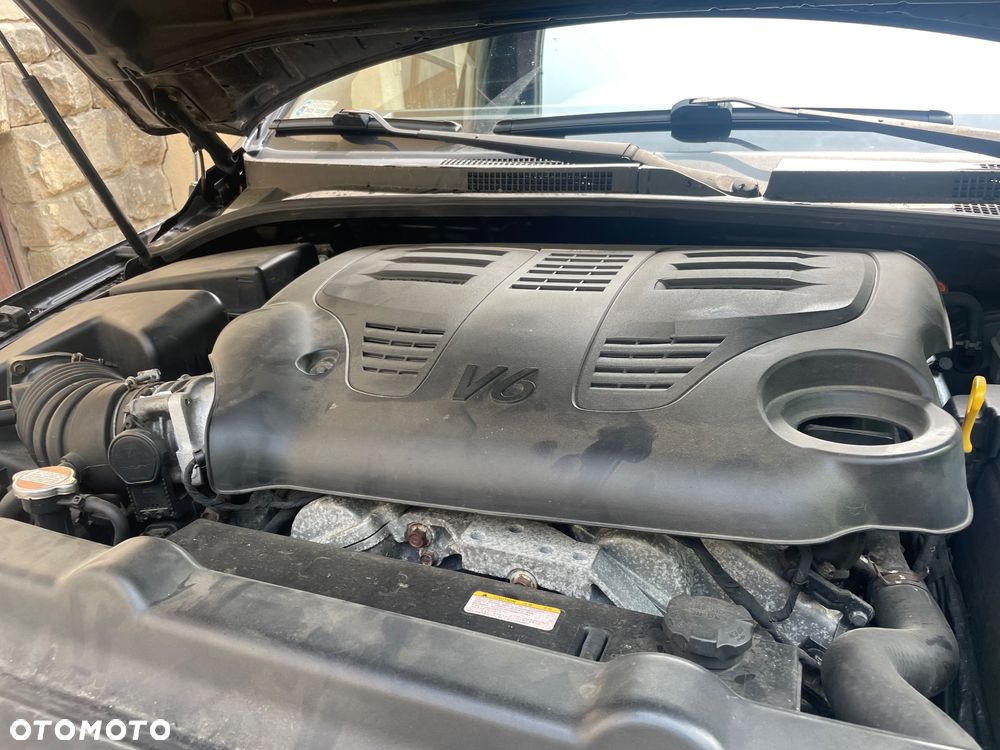 Kia Sorento 3.3 V6 LX - 9