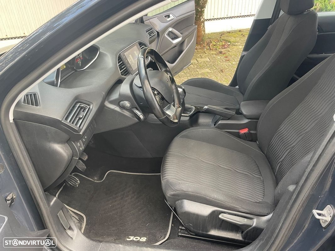 Peugeot 308 SW - 25