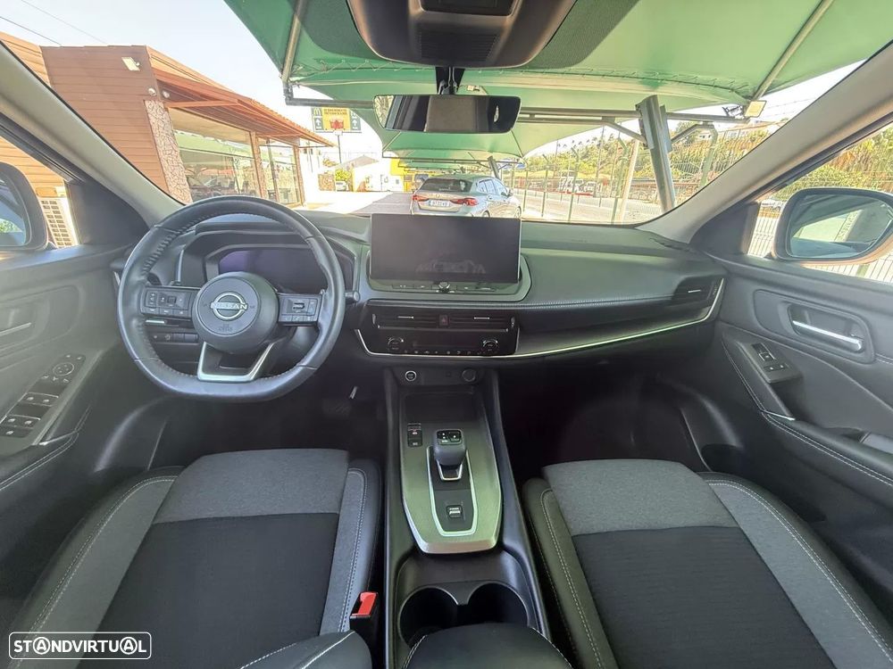 Nissan Qashqai 1.3 DIG-T N-Connecta 4x4 Xtronic - 13