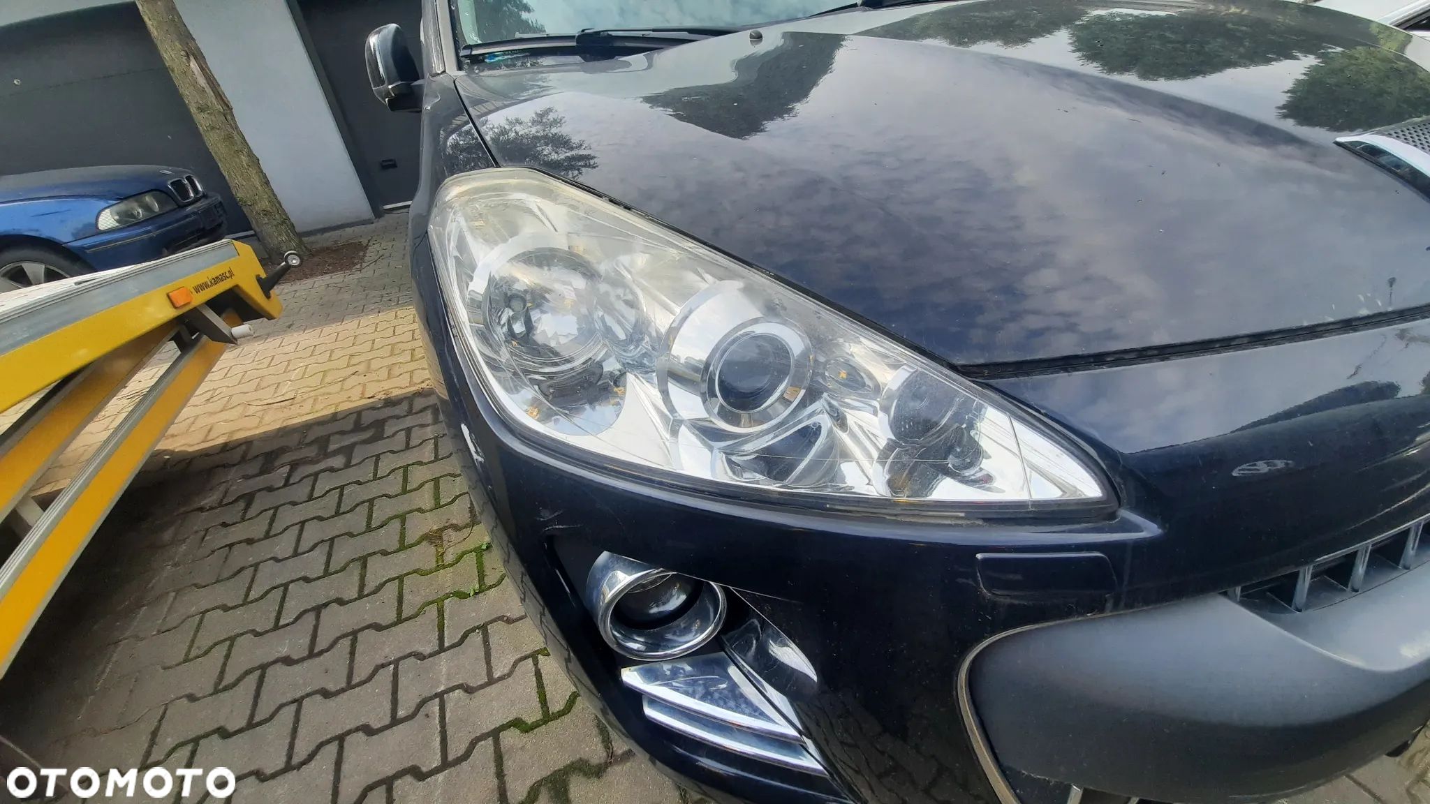 * LAMPA PRZÓD PRAWA / LEWA XENON EUROPA PEUGEOT 4007 * - 1