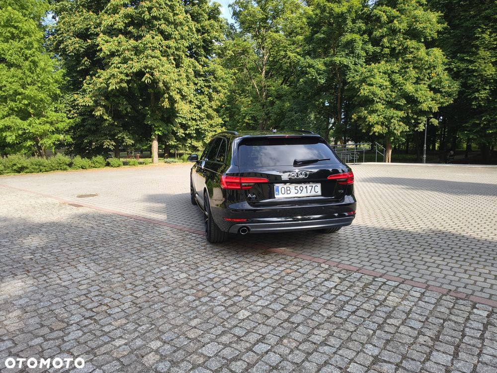 Audi A4 Avant 2.0 TDI - 10