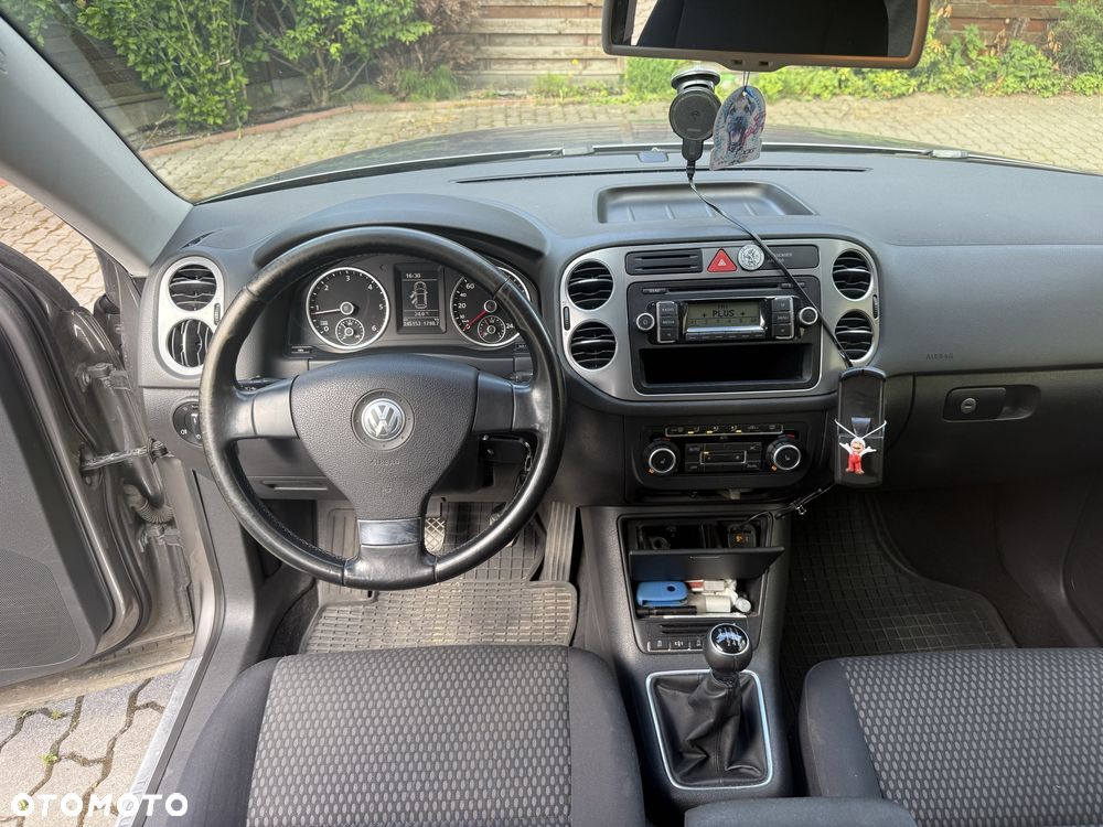 Volkswagen Tiguan - 6