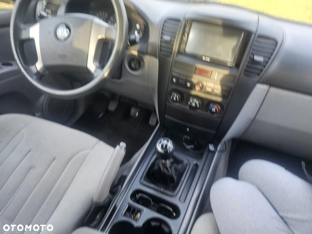 Kia Sorento 2.5 CRDi (air) - 7