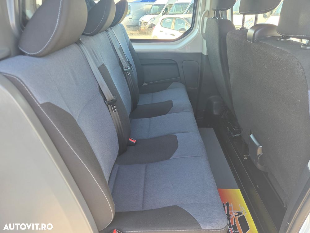 Opel Vivaro Doka 6 Locuri+Duba - 15