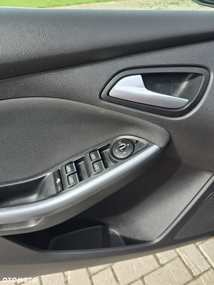 Ford Focus - 14