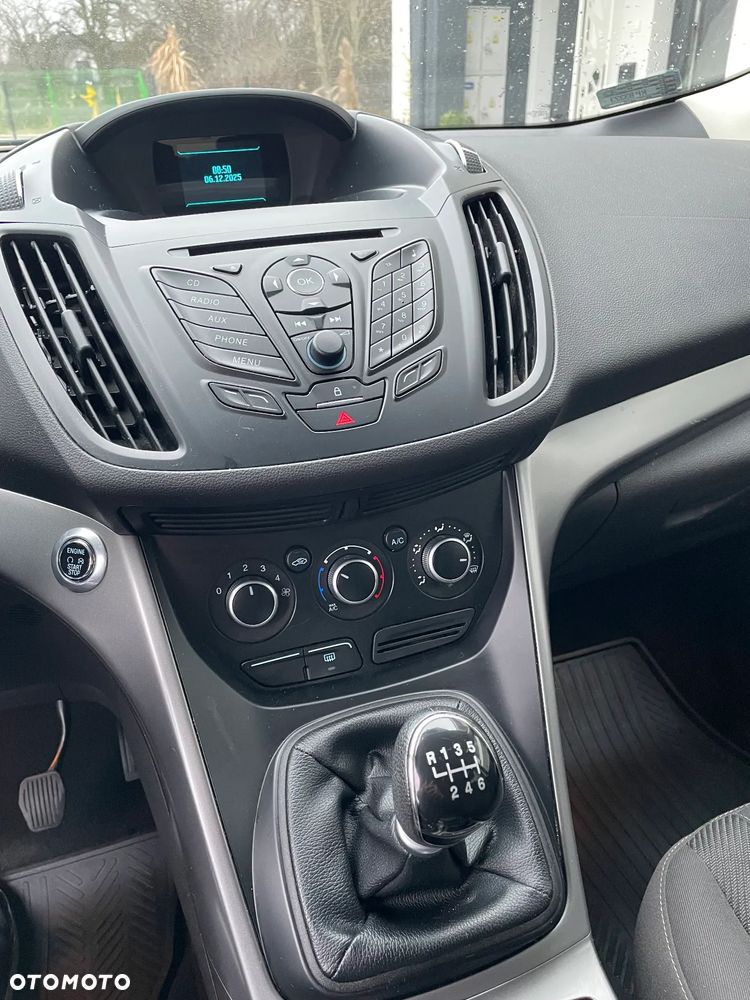 Ford Kuga 2.0 TDCi 4x4 Trend - 18