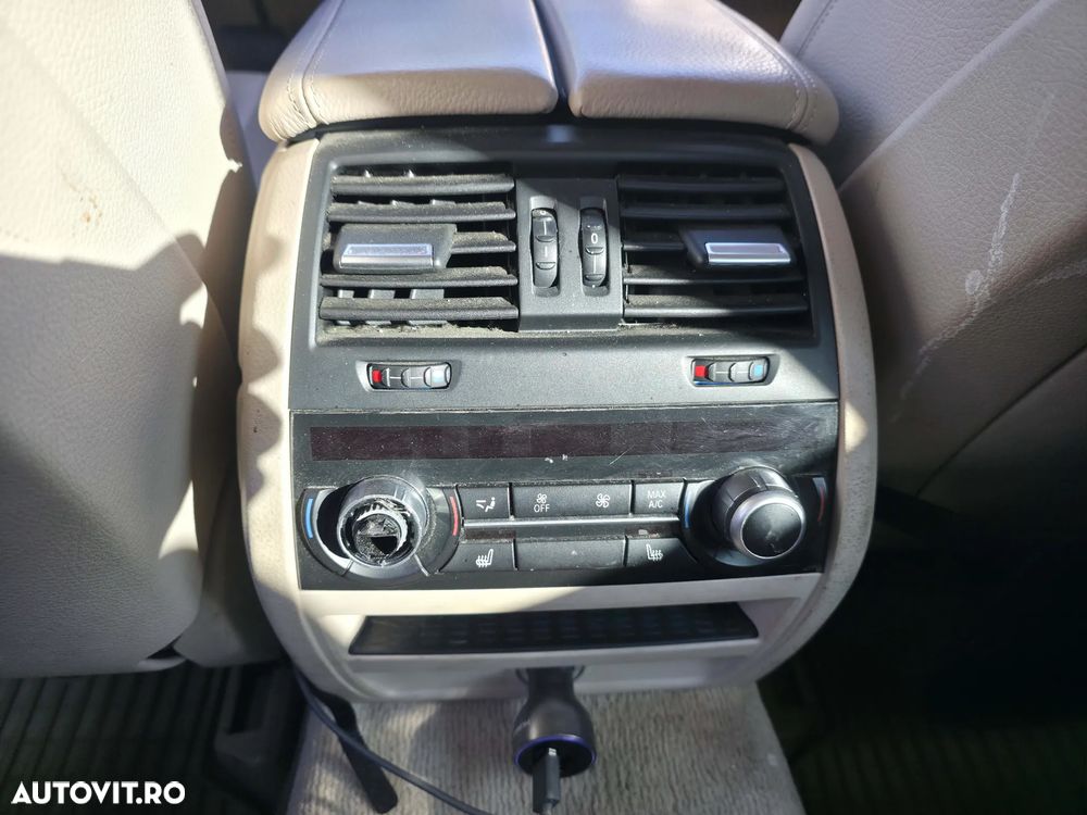 BMW Seria 5 530d xDrive Aut. Modern Line - 26