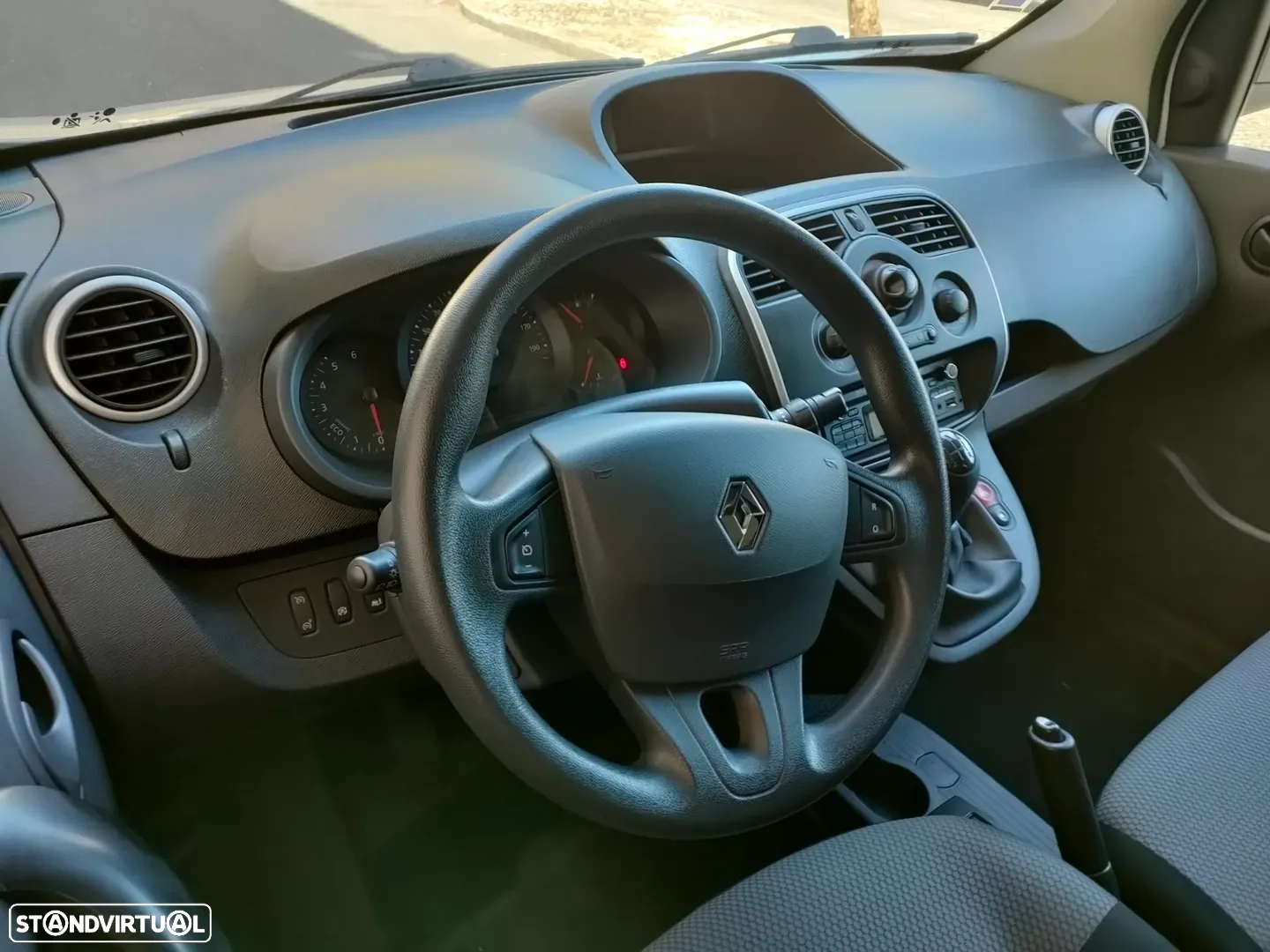 Renault Kangoo 1.5 Dci Maxi 3 Lug Fibrada - 8