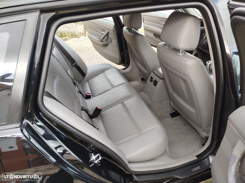 BMW 320 d - 10