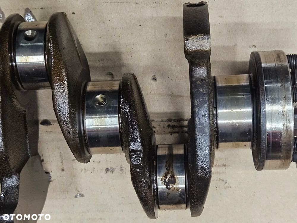 Renault Clio III 3 1.2 16v wał korbowy silnika - 3