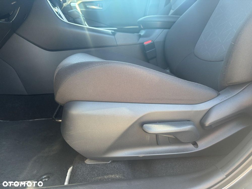 Toyota RAV4 - 13