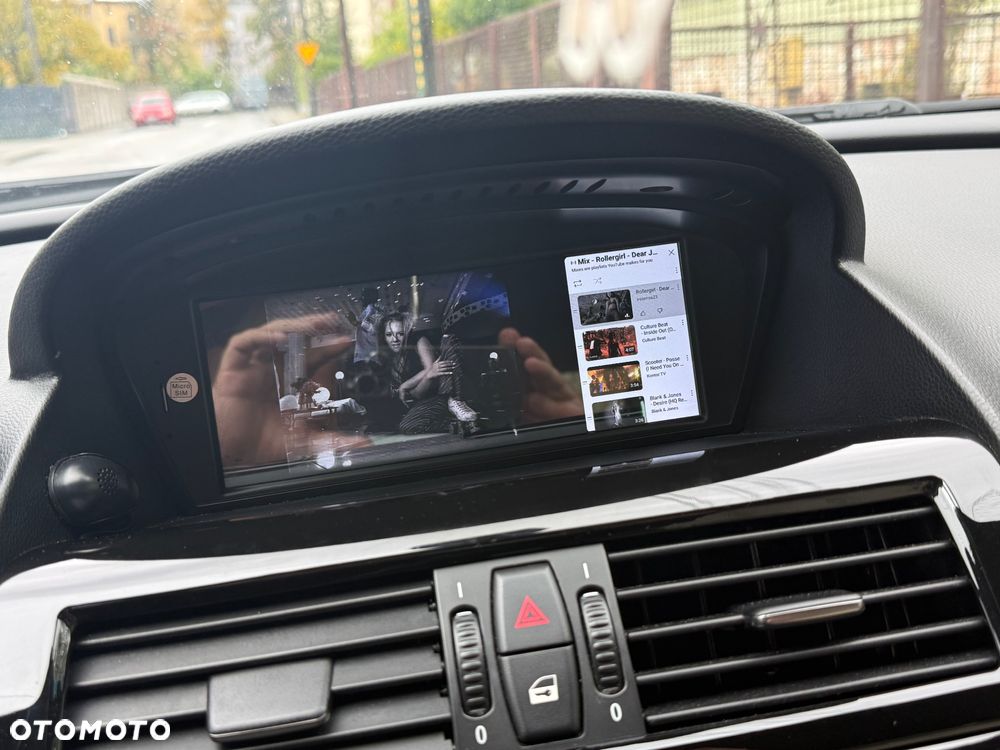 BMW Seria 6 650 i - 8