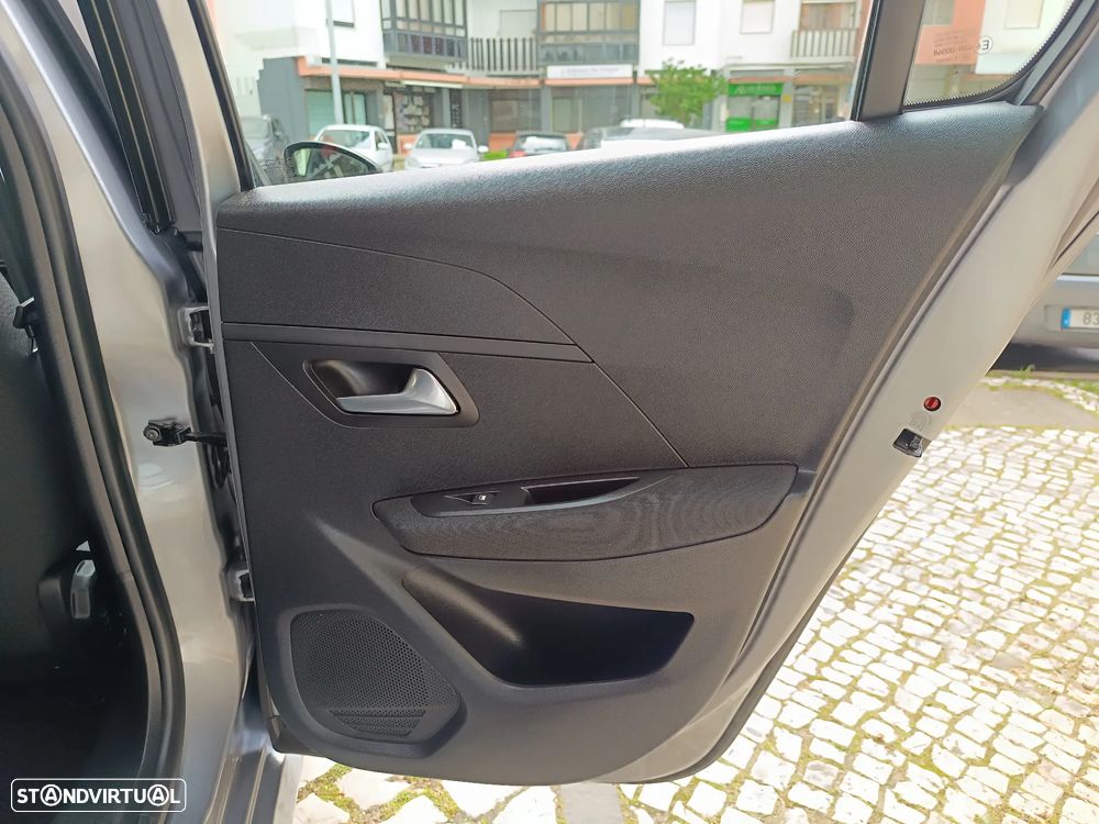 Peugeot e-208 Active Pack - 31