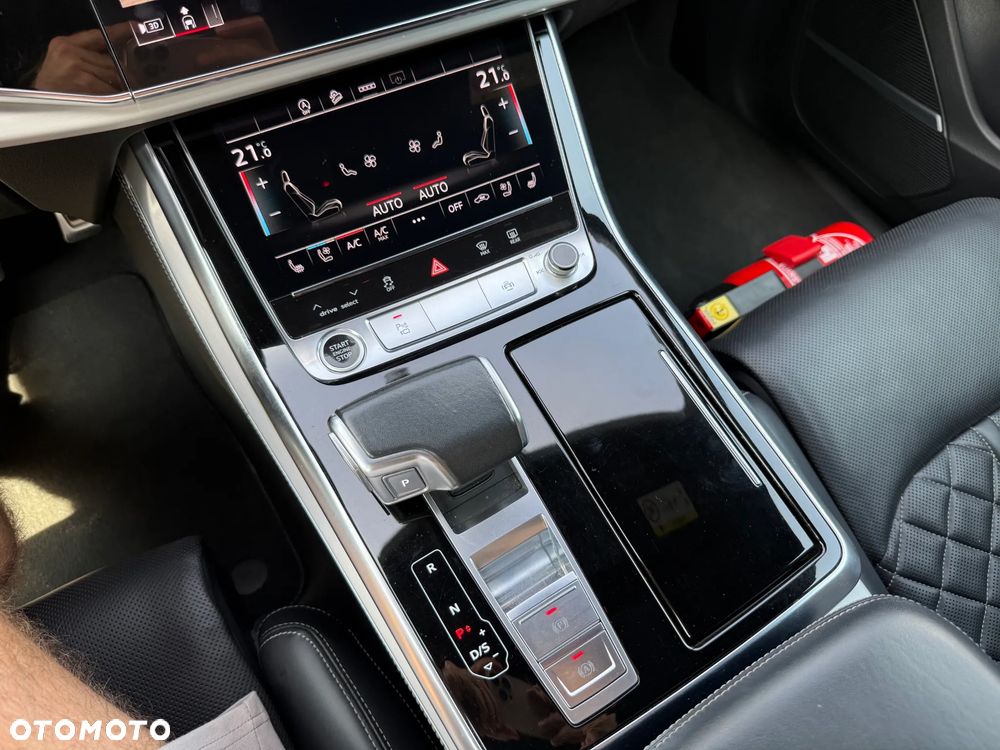 Audi Q8 50 TDI mHEV Quattro Black Edition Tiptronic - 24