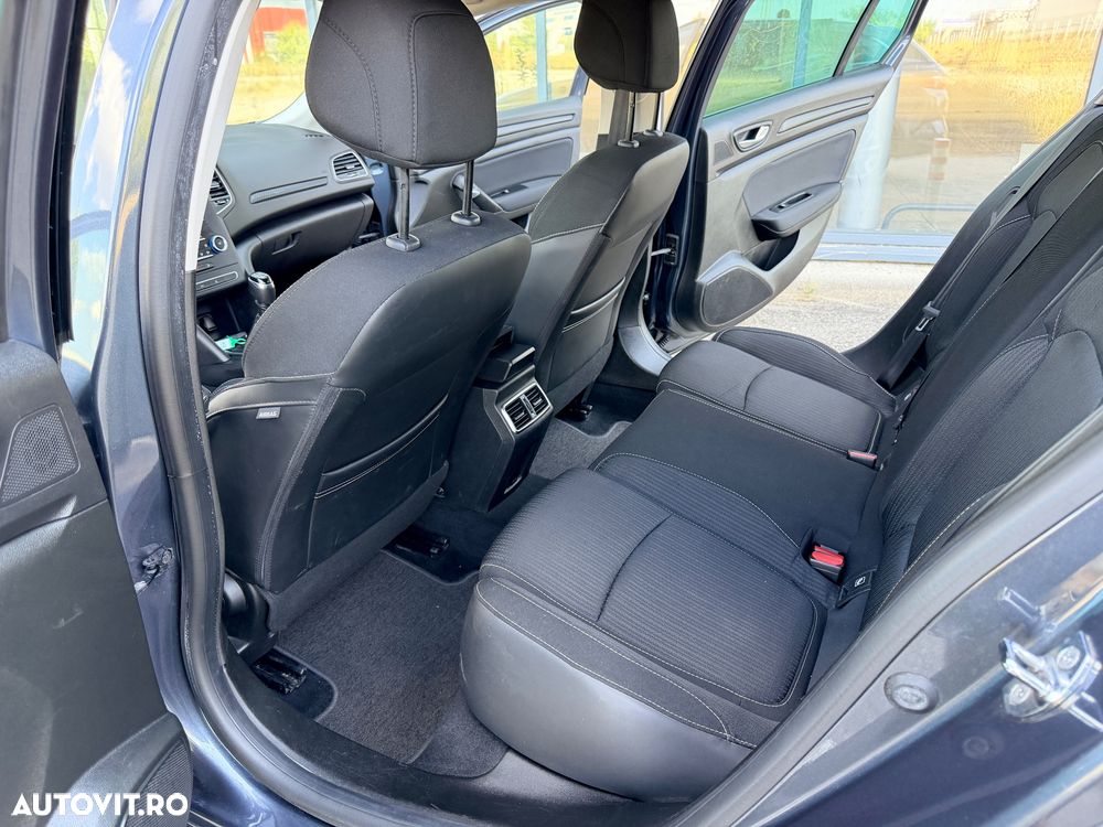 Renault Megane - 8