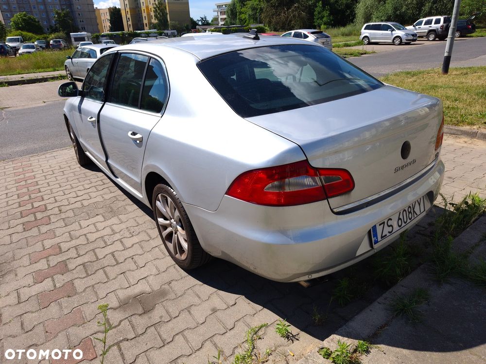 Skoda Superb 1.8 TSI Comfort - 4