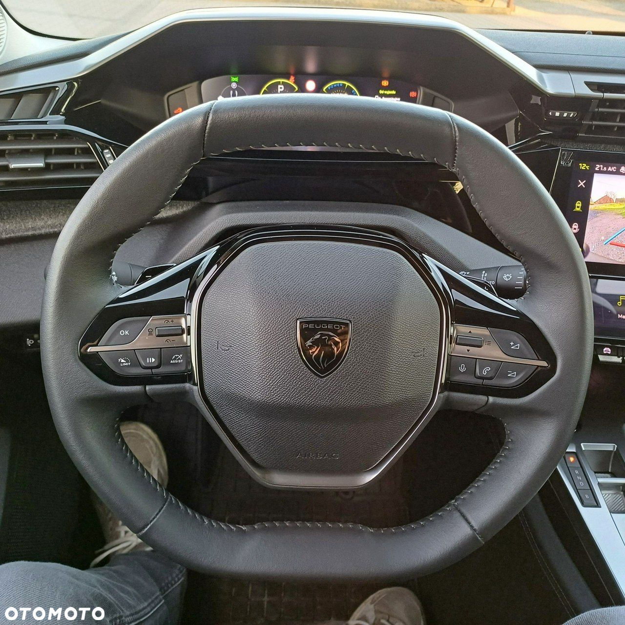 Peugeot 408 - 22