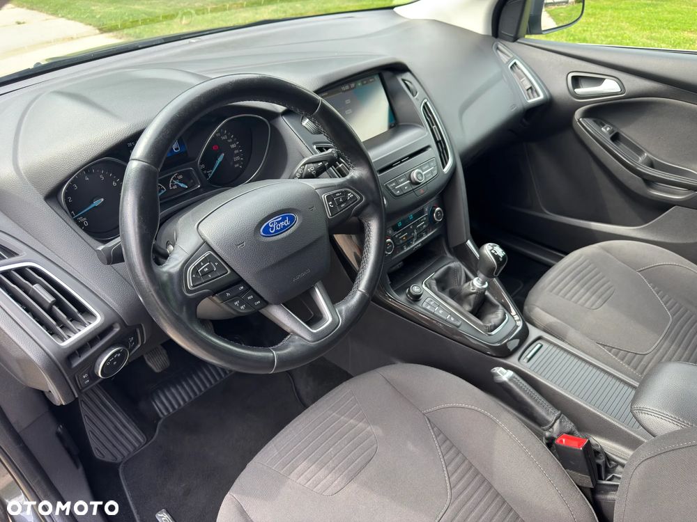 Ford Focus 1.0 EcoBoost Titanium - 22