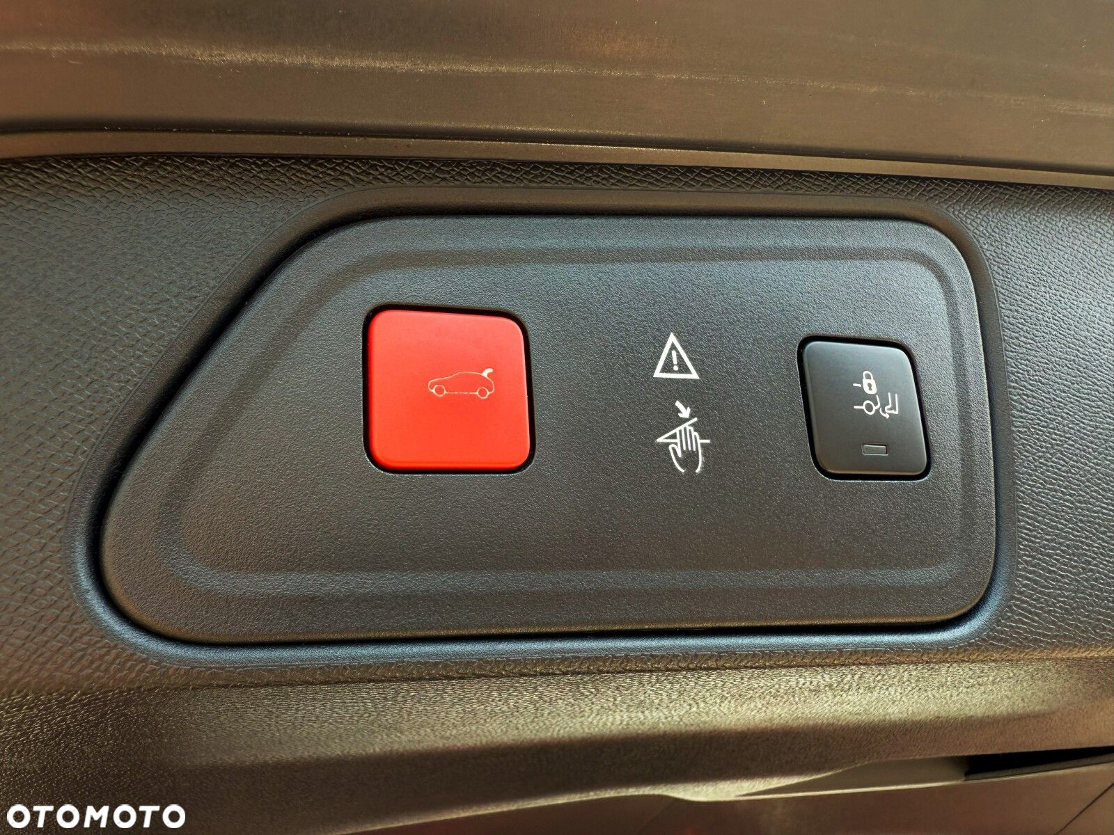 Peugeot 3008 1.2 PureTech GPF Allure S&S EAT8 - 10