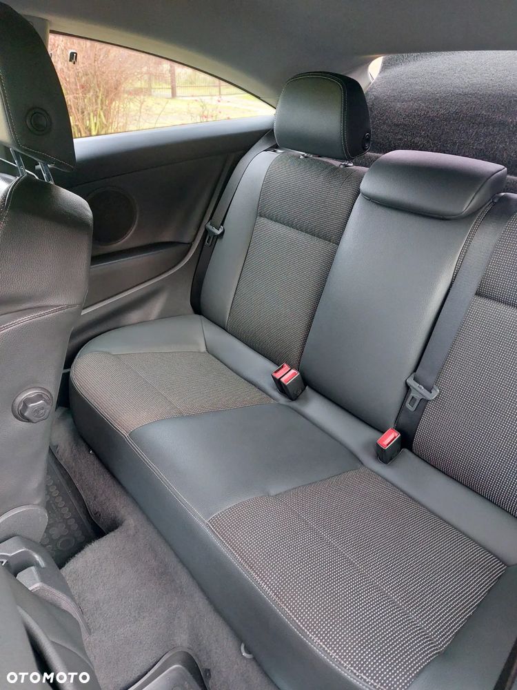 Opel Astra ver-1-9-cdti-cosmo - 10