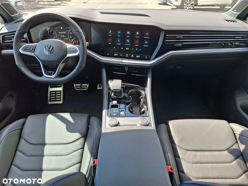 Volkswagen Touareg - 23