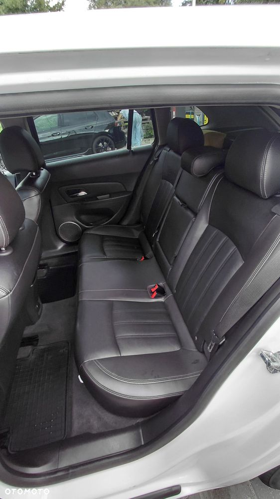 Chevrolet Cruze - 16