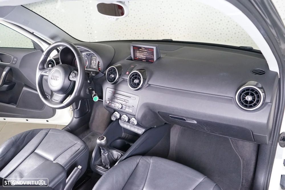 Audi A1 1.6 TDI Ambition - 16